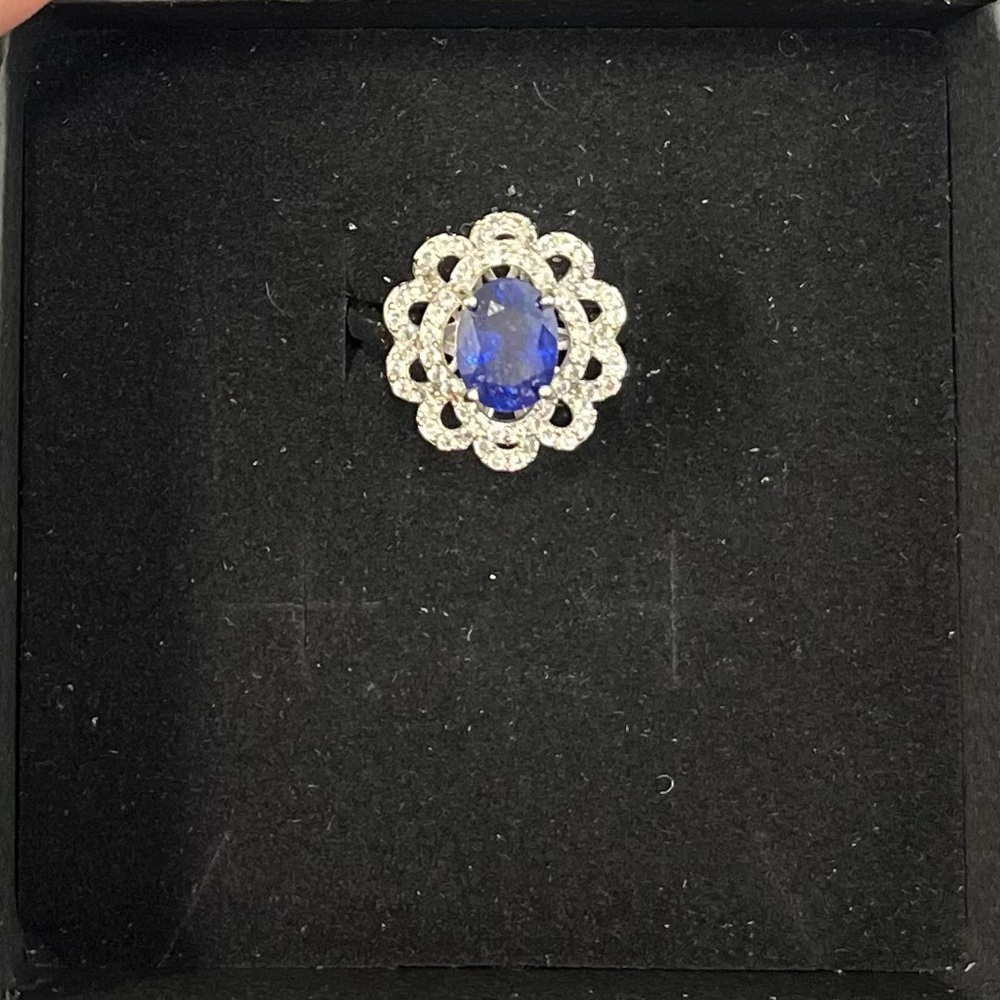 Elegant Silver and Blue Gemstone Ring